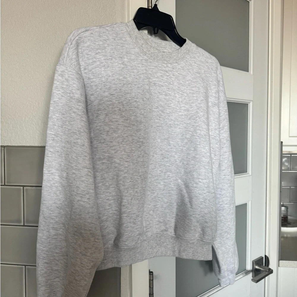Skims  sweatshirt 
LIGHT HEATHER GREY ( M SWEATSHIRT - Picture 4 of 5
